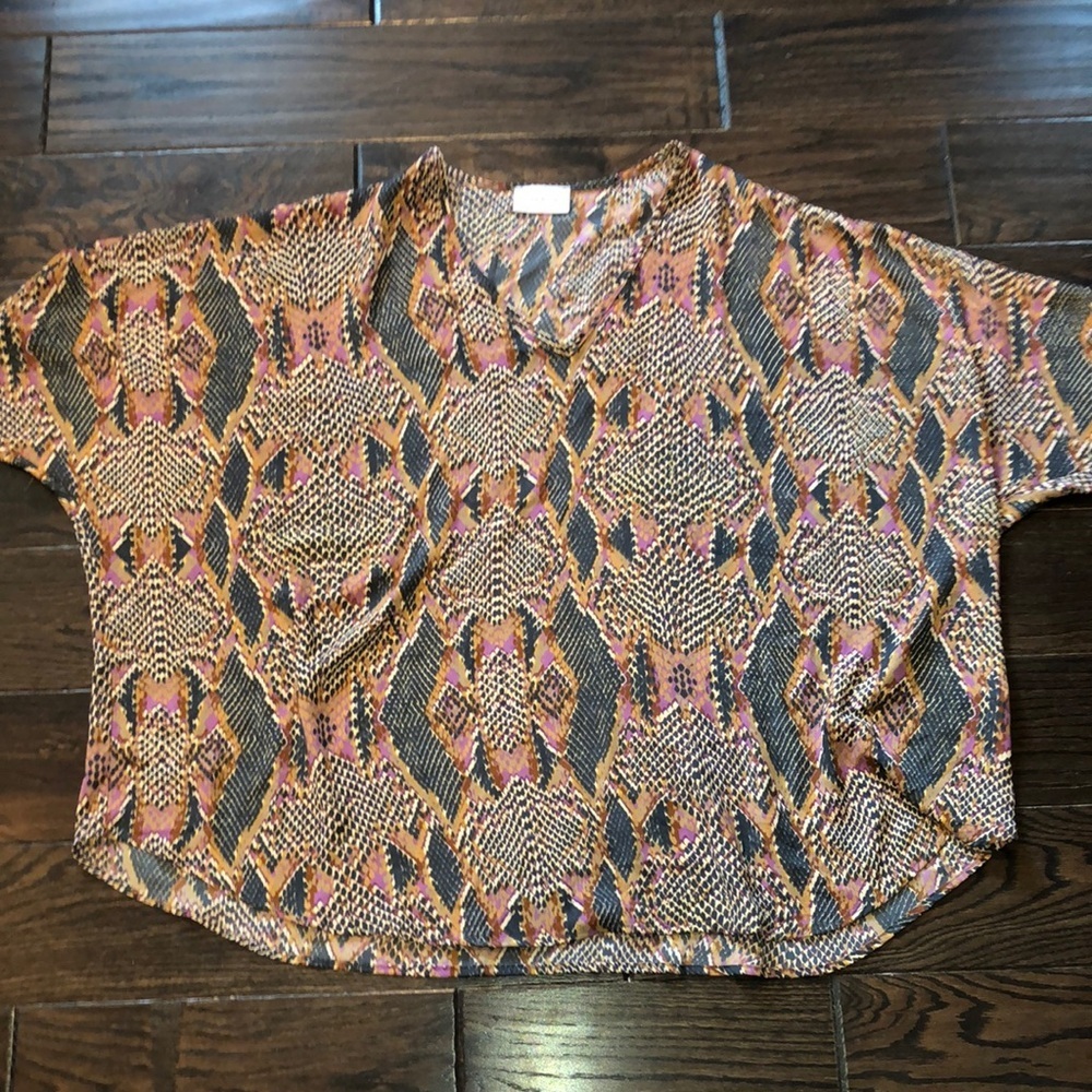 ADRIENNE python print top size small - Picture 2 of 6